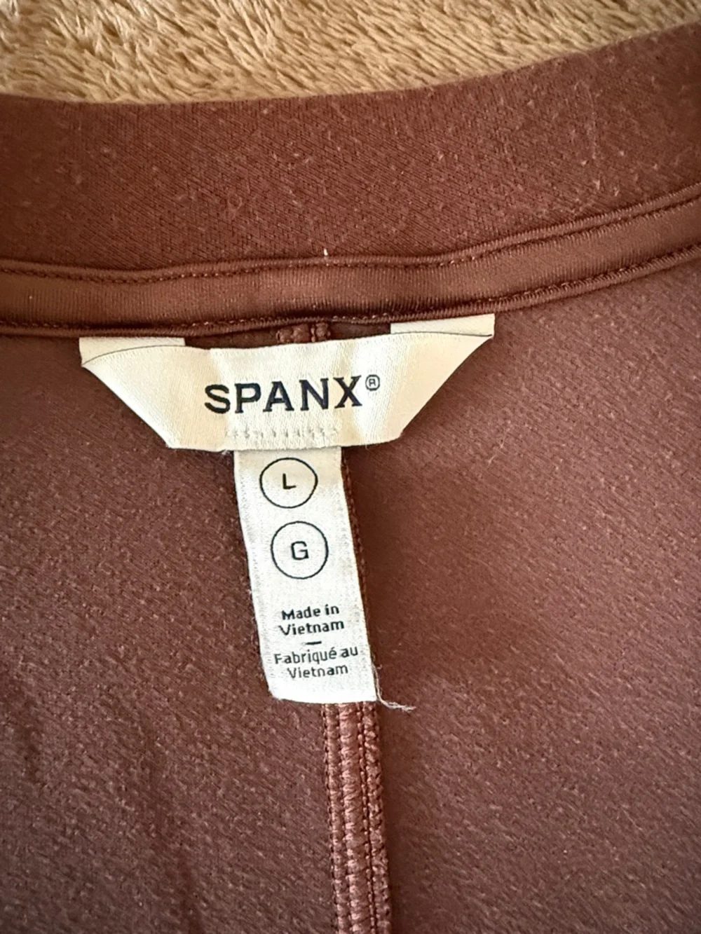 SPANX Women’s Air Essentials Brushed V Neck Tunic in Chocolate Brown, size L - Picture 3 of 4